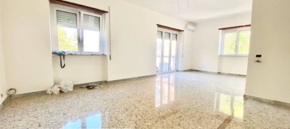3 bedrooms Apartment in Latina, Italy No. 343805 4