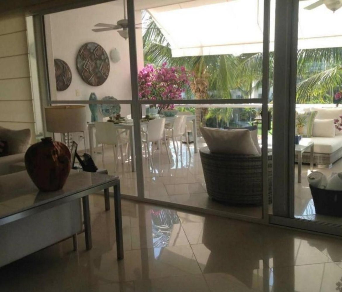 Apartamento de 3 dormitorios en Guerrero, Mexico No. 160550