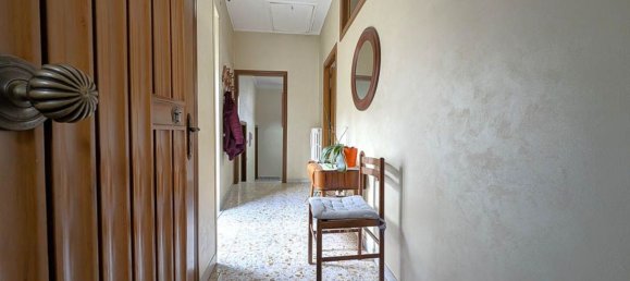 3 rooms Apartment in Campobasso, Italy No. 46727 2
