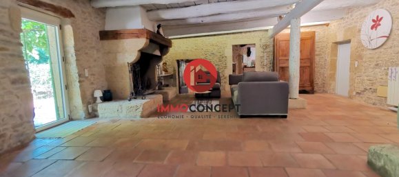 8 bedrooms House in Laudun-l'Ardoise, France No. 336770 10