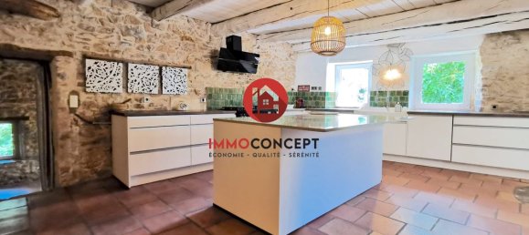 8 bedrooms House in Laudun-l'Ardoise, France No. 336770 6