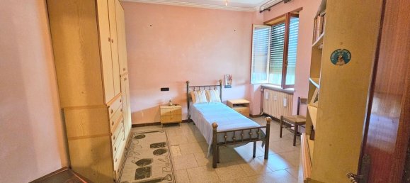 5 rooms Apartment in Chivasso, Italy No. 71460 17