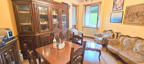 5 rooms Apartment in Chivasso, Italy No. 71460 8