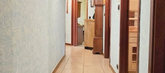 5 rooms Apartment in Chivasso, Italy No. 71460 6