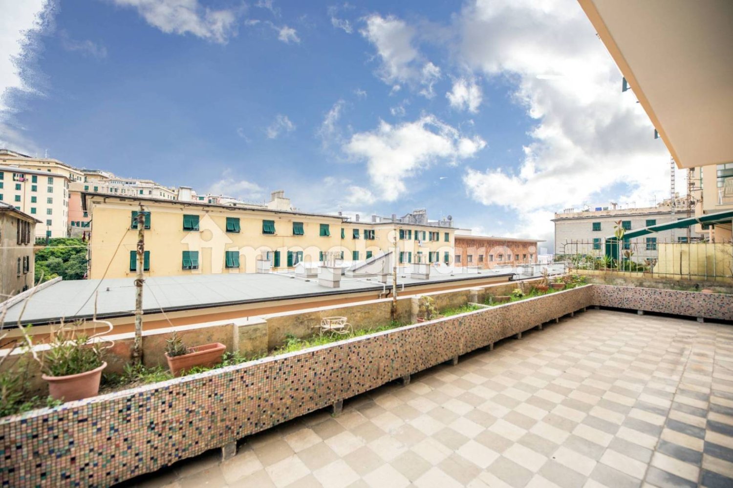 2 bedrooms Apartment in Genoa, Italy No. 401593