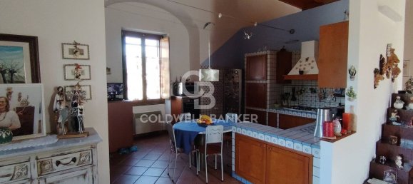 400m² Building in Caserta, Italy No. 301097 3