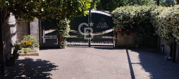 400m² Building in Caserta, Italy No. 301097 19