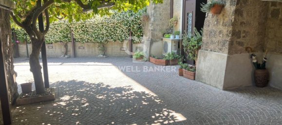 400m² Building in Caserta, Italy No. 301097 21