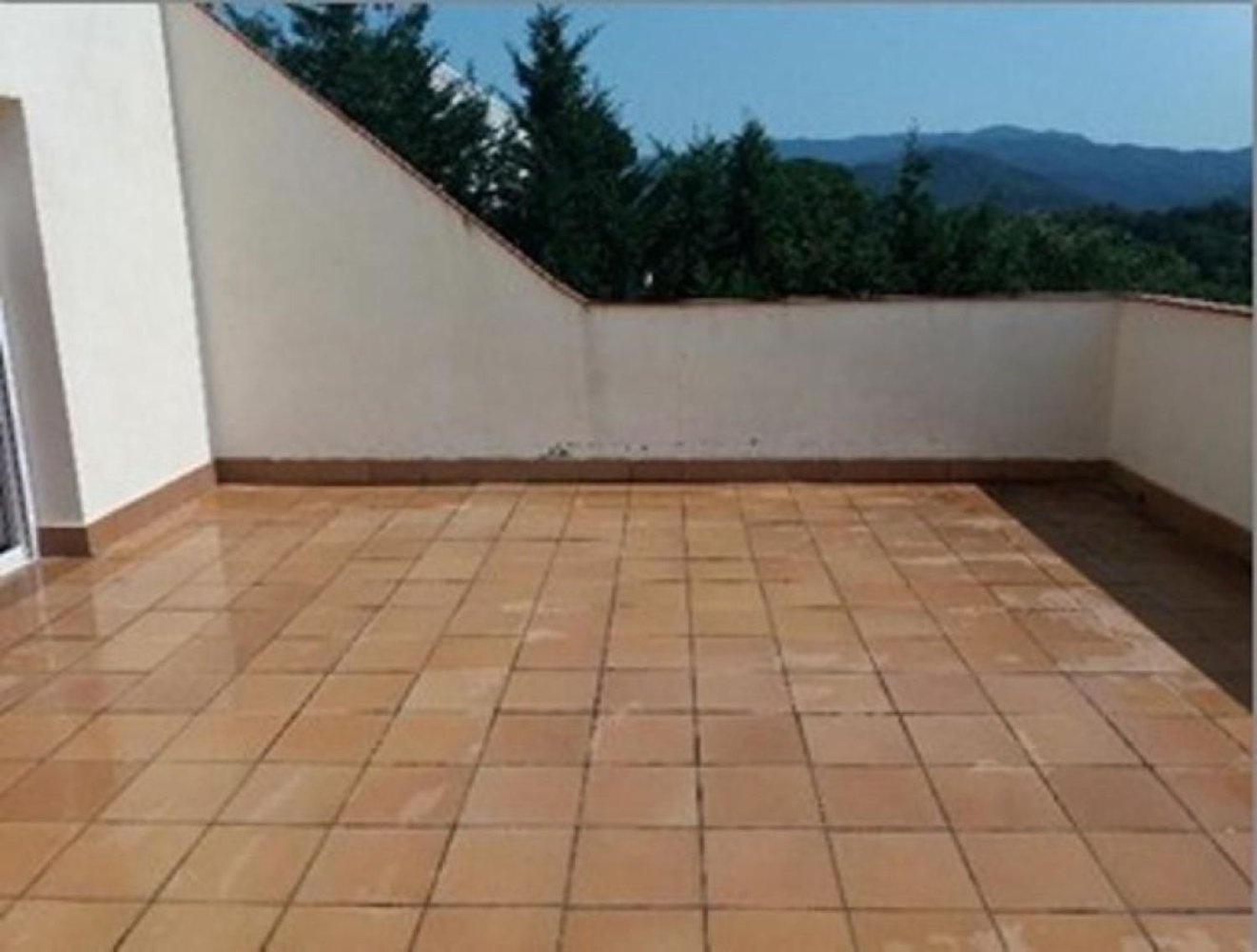 5 bedrooms House in Riells i Viabrea, Spain No. 204600