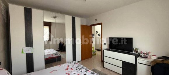 Квартира с 2 спальнями в Оппеано, Италия № 197198 22