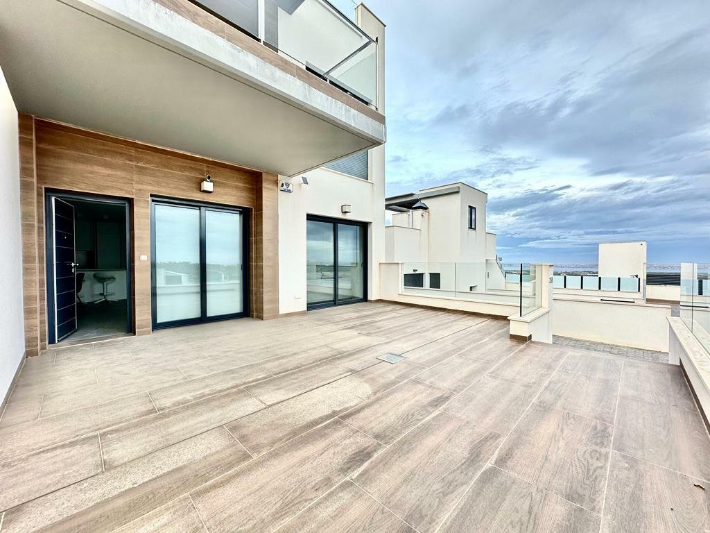 2 غرف نوم منزل في San Miguel de Salinas, Spain رقم 285477