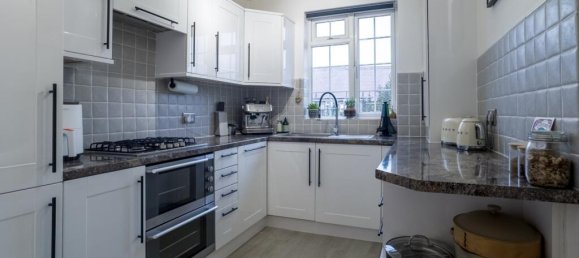 2 bedrooms Apartment in Kingston Upon Thames, United Kingdom No. 13487 17