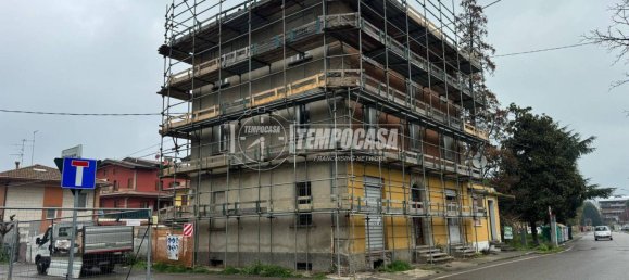 4غرفة شقة في Castelfranco Emilia, Italy رقم 98165 4