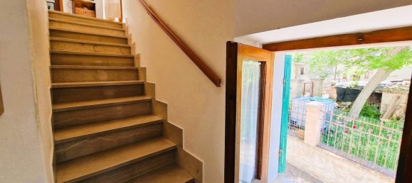 3 bedrooms Castles in Castiglione Messer Raimondo, Italy No. 279734 18