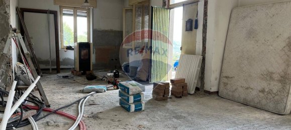 3 rooms House in Neviano degli Arduini, Italy No. 309347 9