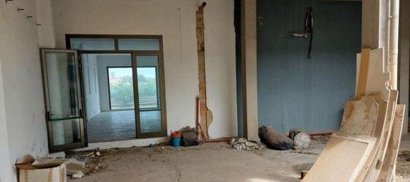 Gewerbliche Immobilie in Sassari, Italy 643m², Nr. 372505 3