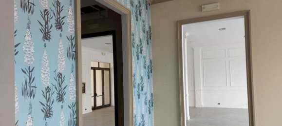 Gewerbliche Immobilie in Sassari, Italy 643m², Nr. 372505 18