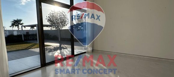 6 bedrooms Villa in Abu Dhabi, UAE No. 36514 5