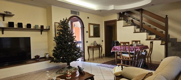 Casa de 6 divisões em Guidonia Montecelio, Italy N.º 195314 4