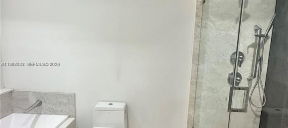 1 dormitorio propiedad comercial en venta en Miami, Miami-Dade, Florida, USA № 615772 8