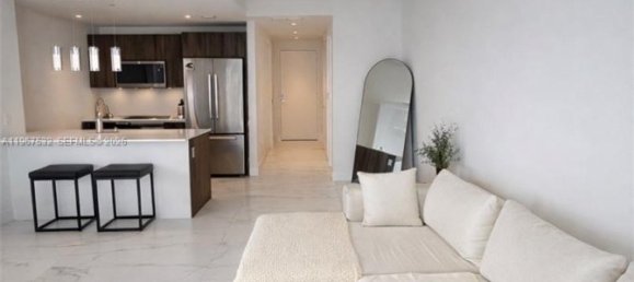 1 dormitorio propiedad comercial en venta en Miami, Miami-Dade, Florida, USA № 615772 5