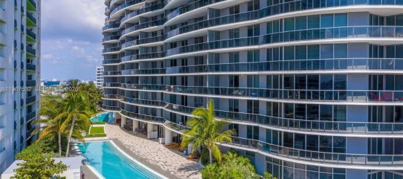 1 dormitorio propiedad comercial en venta en Miami, Miami-Dade, Florida, USA № 615772 3