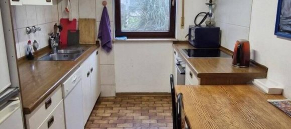 Studio in Goppingen, Germany No. 5105 5