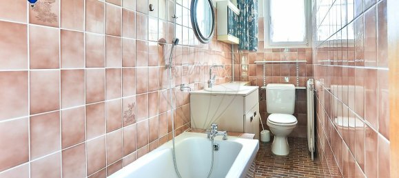 3 bedrooms House in Saint-Louis, France No. 54722 8