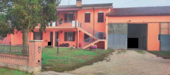 Casa de 6 divisões em Castelnovo Bariano, Italy N.º 217915 3