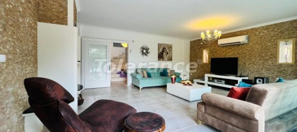 Villa de 4+1 en Kemer, Turkey No. 26352 14