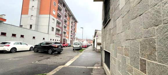 1 bedroom Apartment in Turin, Italy No. 86327 5