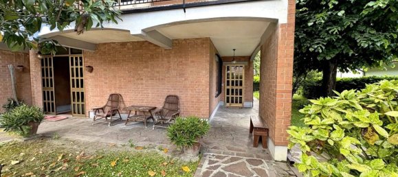 5 bedrooms Villa in Bomporto, Italy No. 327797 18