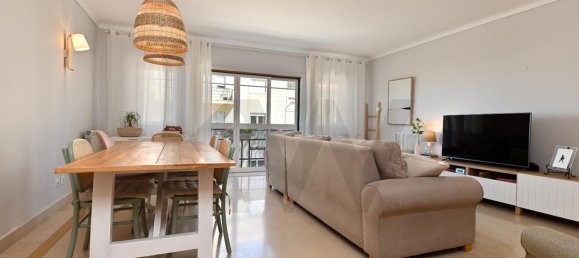 3 Schlafzimmer Wohnung in Cascais, Portugal, Nr. 236301 2