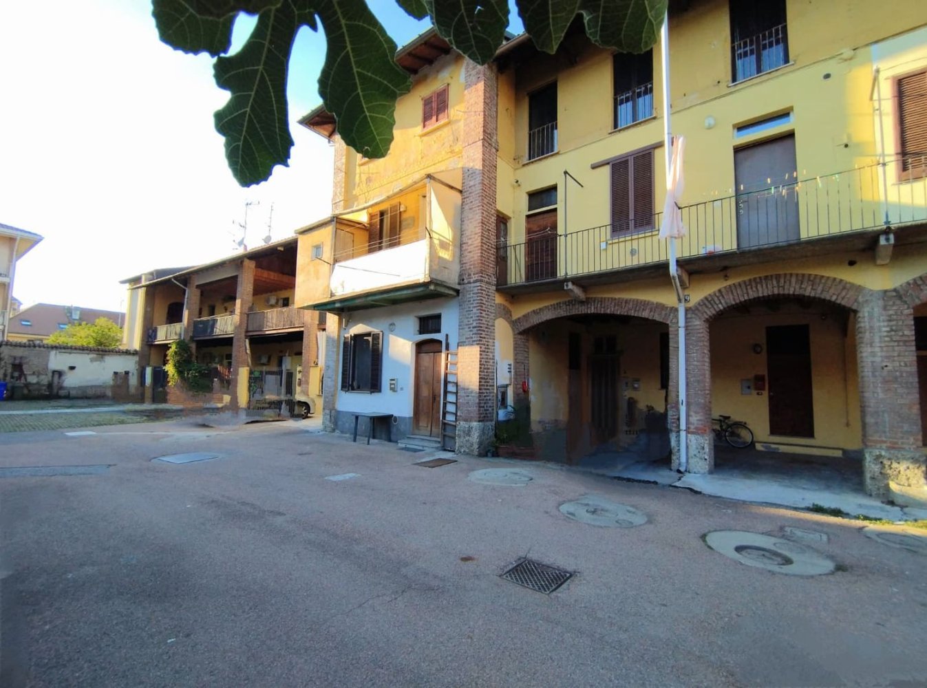 3 Schlafzimmer Haus in Vittuone, Italy, Nr. 360498
