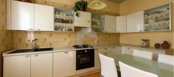 15-Zimmer Villa in Reggio Emilia, Italy, Nr. 105401 10