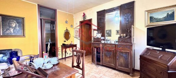 2 chambres Appartement à Reggio Emilia, Italy No. 101843 3