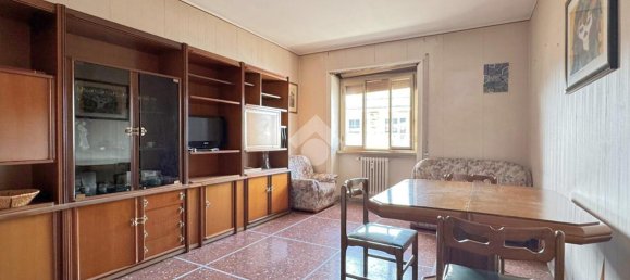 Квартира с 4 комнатами в Рим, Италия № 29618 4