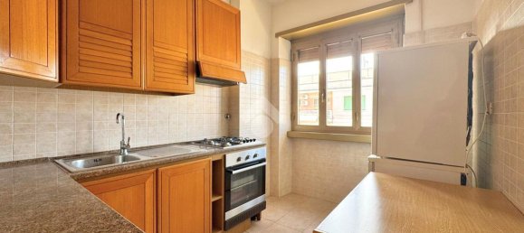 Квартира с 4 комнатами в Рим, Италия № 29618 16