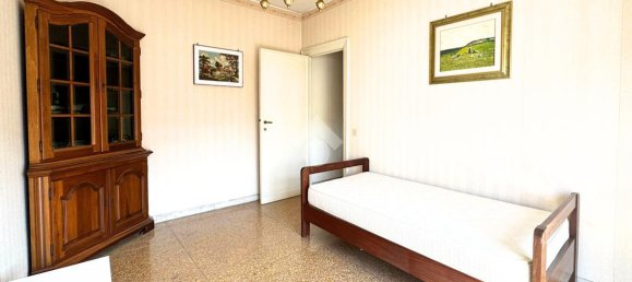 Квартира с 4 комнатами в Рим, Италия № 29618 40