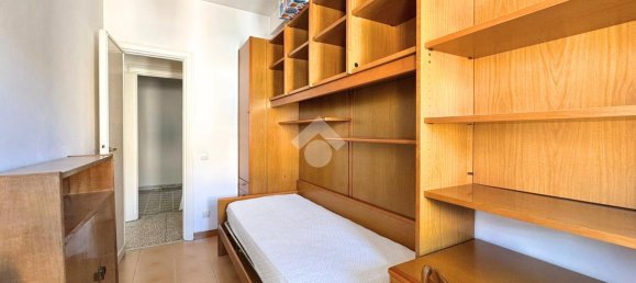 Квартира с 4 комнатами в Рим, Италия № 29618 15