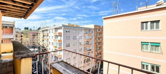 Квартира с 4 комнатами в Рим, Италия № 29618 51