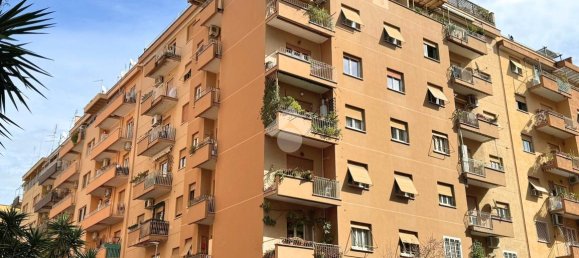 Квартира с 4 комнатами в Рим, Италия № 29618 55