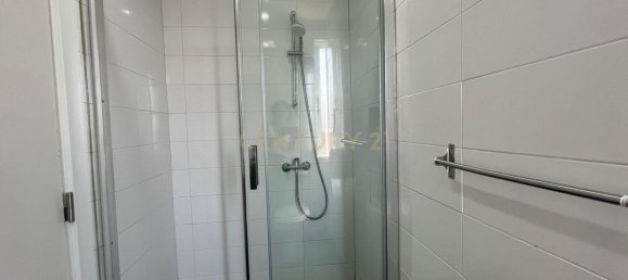 Здание с 1 спальней в Синтра, Португалия № 119663 9