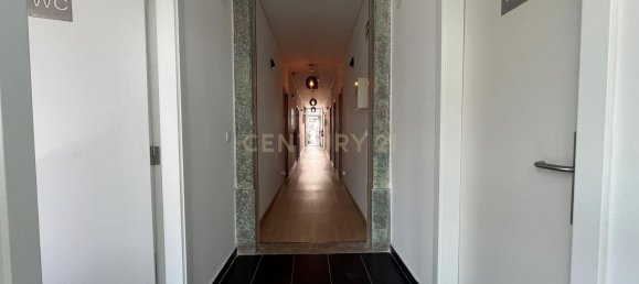 Здание с 1 спальней в Синтра, Португалия № 119663 7