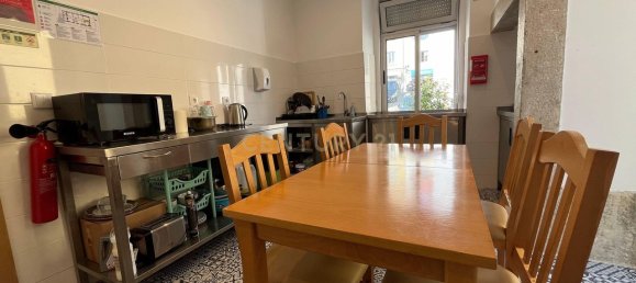 Здание с 1 спальней в Синтра, Португалия № 119663 13