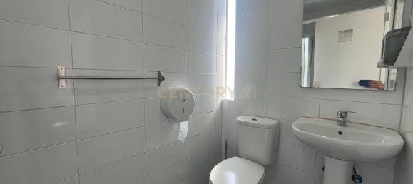 Здание с 1 спальней в Синтра, Португалия № 119663 5