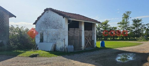 2 bedrooms House in Inzago, Italy No. 92337 4