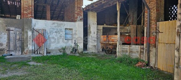 2 bedrooms House in Inzago, Italy No. 92337 5