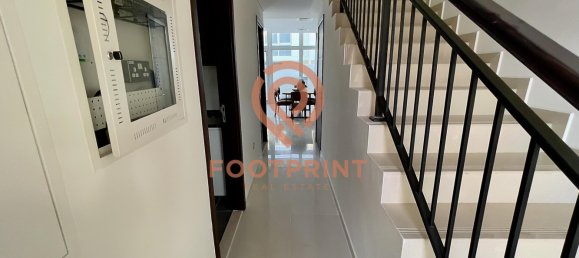 4 bedrooms Townhouse in Dubai, UAE No. 24697 5