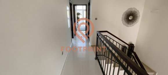 4 bedrooms Townhouse in Dubai, UAE No. 24697 10